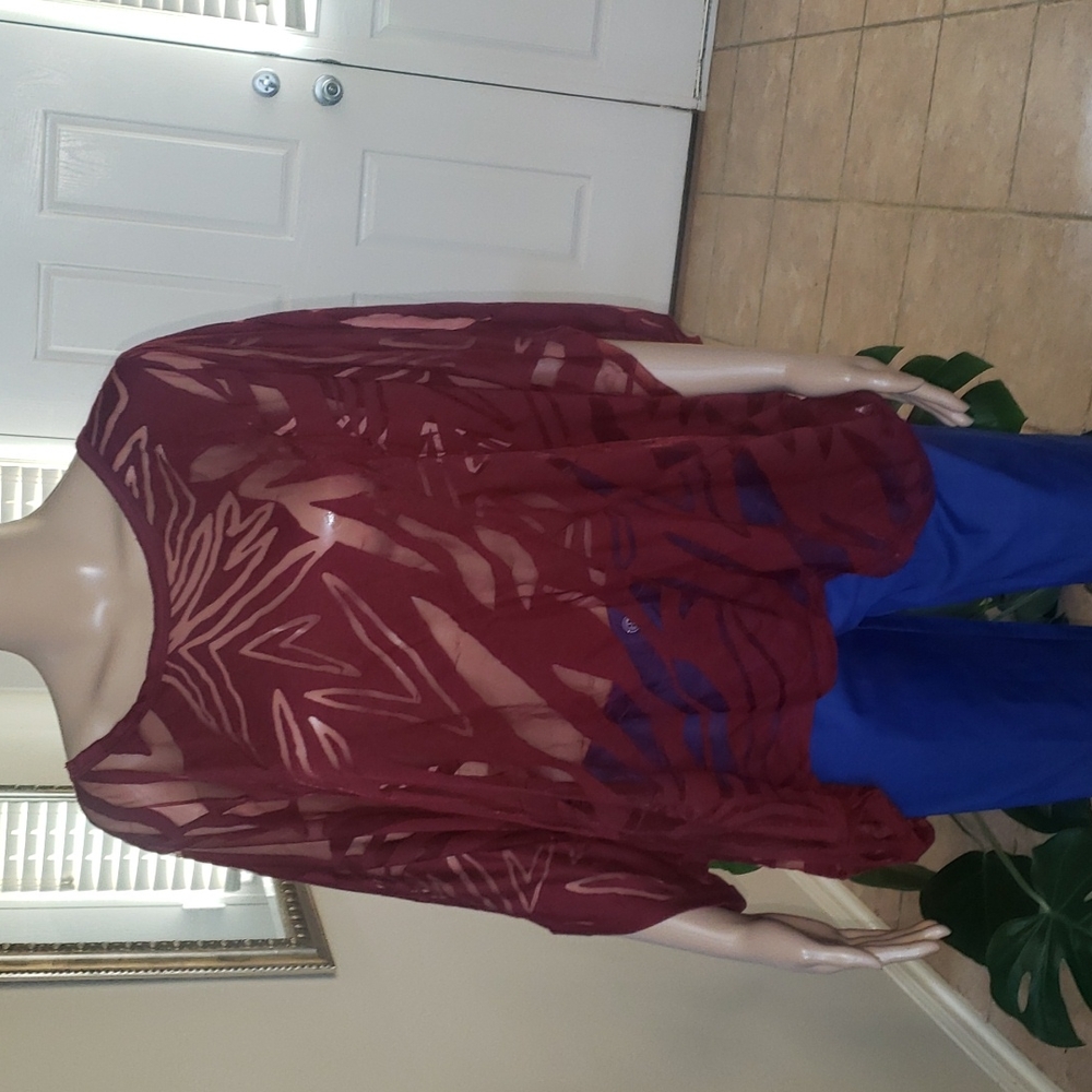Lane Bryant 22 mesh palm leaf cutouts semi sheer flowy top